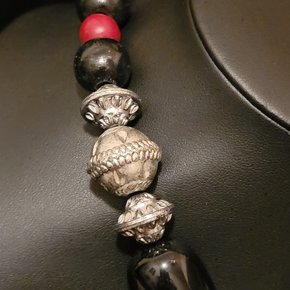 Estate Bohemian Faux Stone Pendent Beaded Necklace - Picture 5 of 7